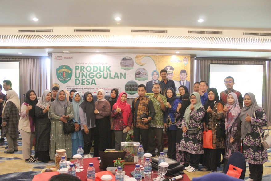 KWT Berkah Trigona Desa Petangis Mengikuti Pelatihan Yang Diadakan DPMPD Provinsi Kalimantan Timur